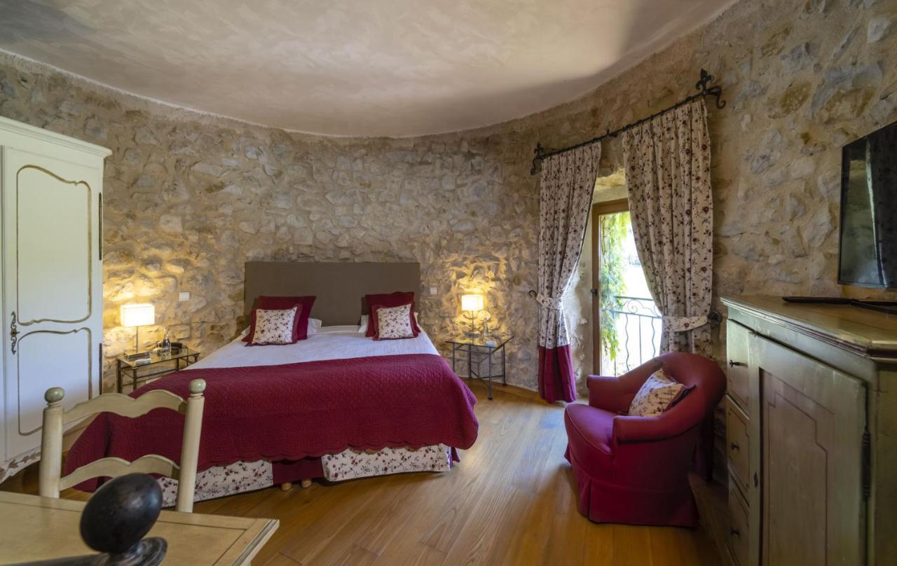 Chateau Et Golf De Taulane La Martre Екстериор снимка